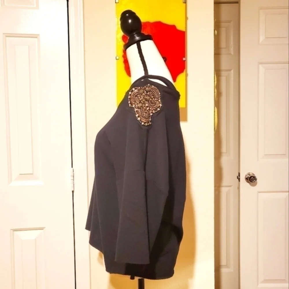 The Battalion | Off Shoulder Sweatshirt - Picture 2 of 6